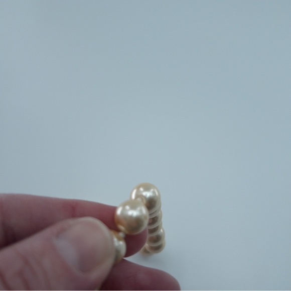 Kenneth Jay Lane Faux Pearl Necklace Champagne Gold Tone Hardware Classic Preppy - Picture 11 of 11